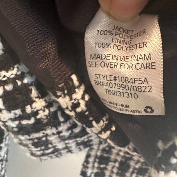 BCX Women's Jacket Size Black/White monochrome boucle textured crop jacket Sz M - Picture 8 of 9
